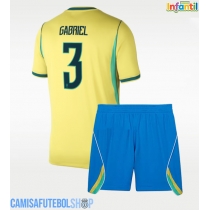 Camisa de time de futebol Brasil Gabriel Magalhaes #3 Replicas 1º Equipamento Infantil Mundo 2026 Manga Curta (+ Calças curtas)
